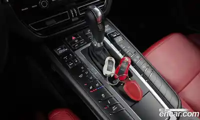 Porsche Macan 2021 2.0 гидро в Москве № 1914018, миниатюра 12