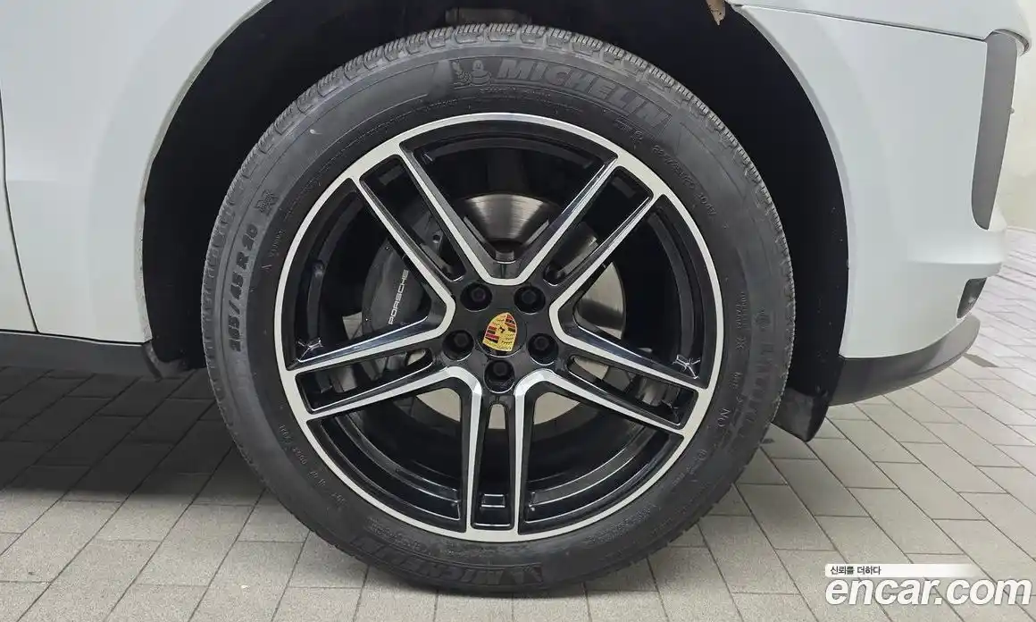 Porsche Macan 2021 2.0 гидро в Москве № 1914018, фото 7