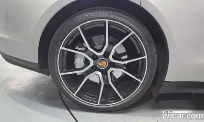 Porsche Taycan 2024 0.1 гидро в Москве № 1914088, миниатюра 5