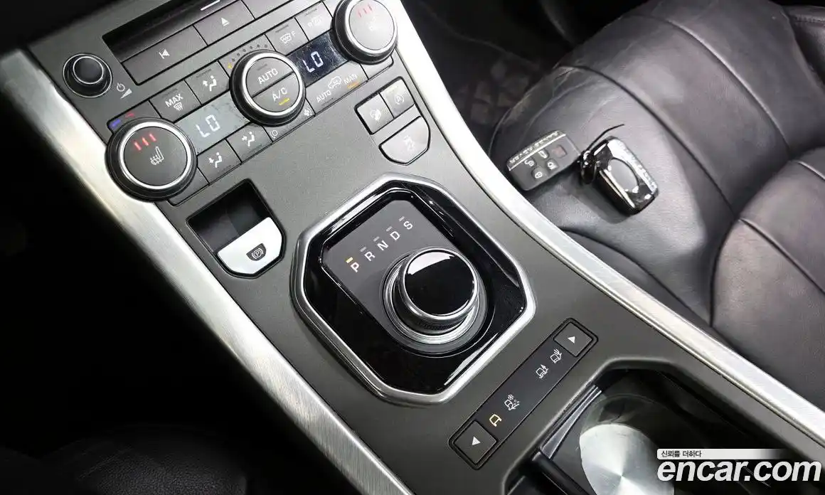 Land Rover Range-Rover Evoque 2017 2.0 гидро в Москве № 1914965, фото 12