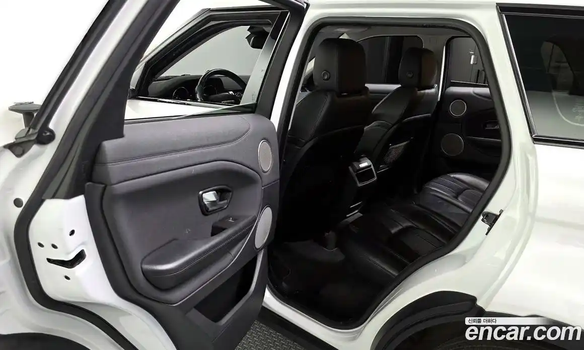 Land Rover Range-Rover Evoque 2017 2.0 гидро в Москве № 1914965, фото 16