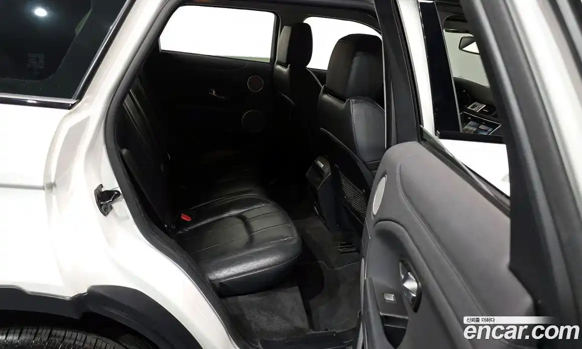 Land Rover Range-Rover Evoque 2017 2.0 гидро в Москве № 1914965, фото 18