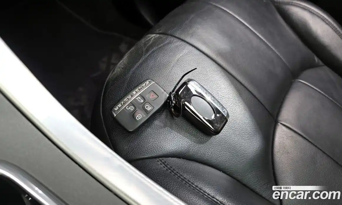 Land Rover Range-Rover Evoque 2017 2.0 гидро в Москве № 1914965, фото 23