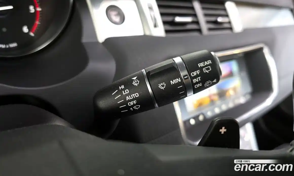Land Rover Range-Rover Evoque 2017 2.0 гидро в Москве № 1914965, фото 31