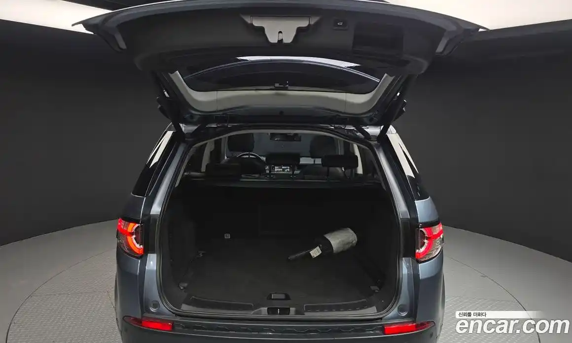 Land Rover Discovery Sport 2018 2.0 гидро в Москве № 1915016, фото 20