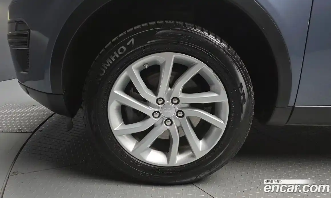 Land Rover Discovery Sport 2018 2.0 гидро в Москве № 1915016, фото 5