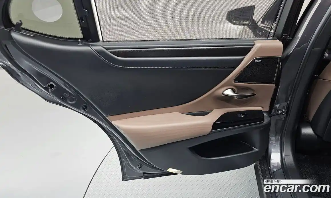 Lexus ES 2022 2.5 гидро в Москве № 1916906, фото 15