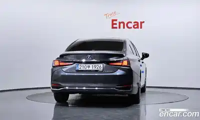 Lexus ES 2022 2.5 гидро в Москве № 1916906, миниатюра 4