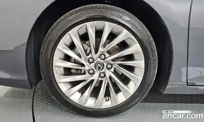 Lexus ES 2022 2.5 гидро в Москве № 1916906, миниатюра 5
