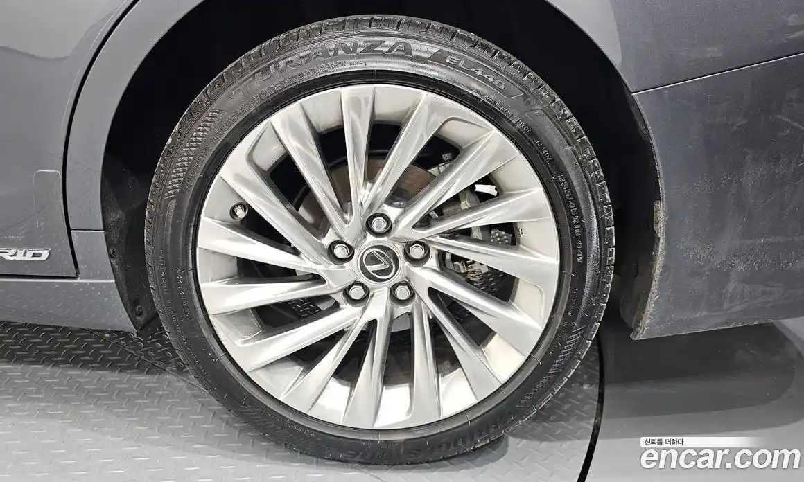 Lexus ES 2022 2.5 гидро в Москве № 1916906, фото 7