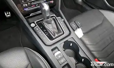 Volkswagen Arteon 2023 2.0 гидро в Москве № 1917385, миниатюра 12