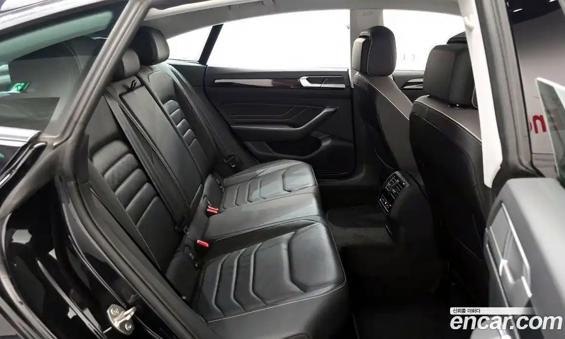 Volkswagen Arteon 2023 2.0 гидро в Москве № 1917385, фото 17