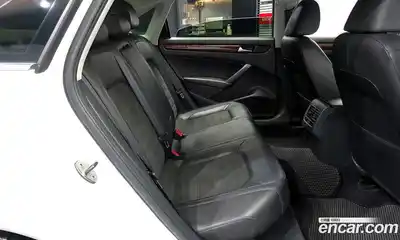 Volkswagen Passat 2013 2.0 гидро в Москве № 1917818, миниатюра 12