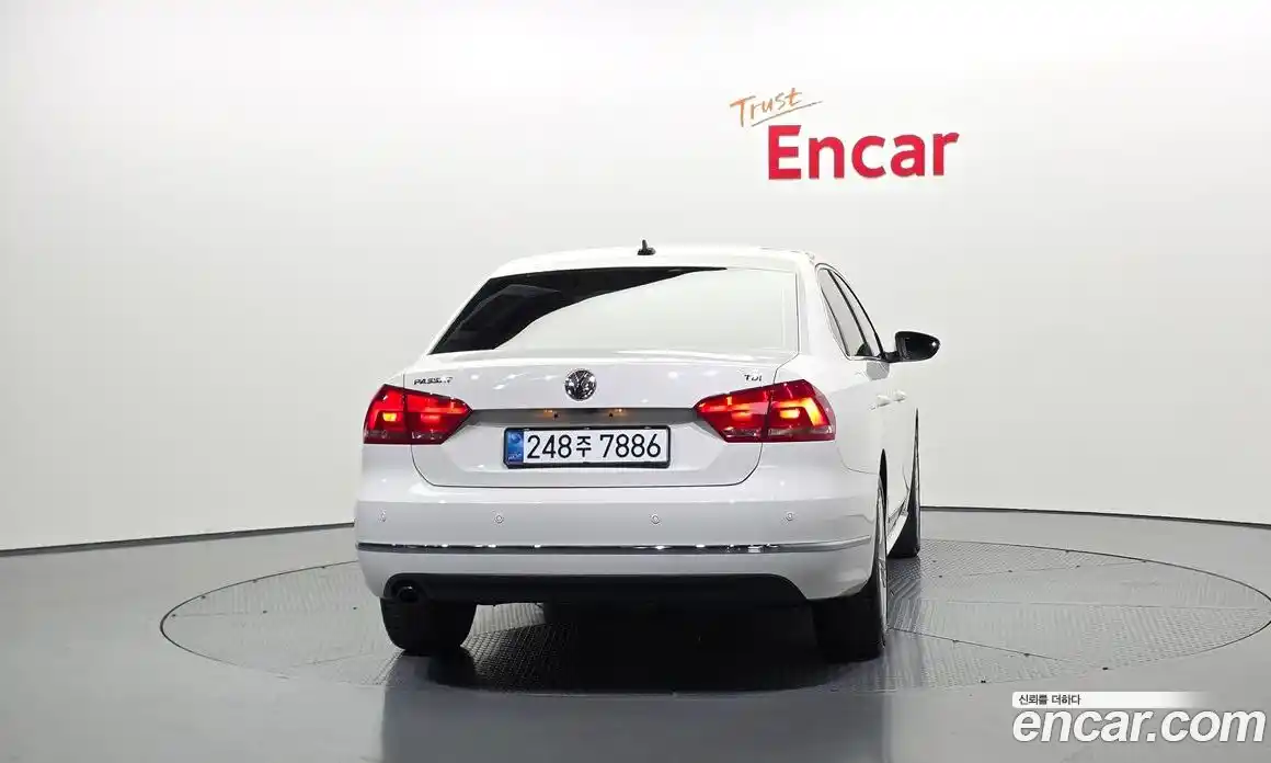 Volkswagen Passat 2013 2.0 гидро в Москве № 1917818, фото 4