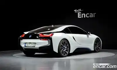 BMW i8, 2015