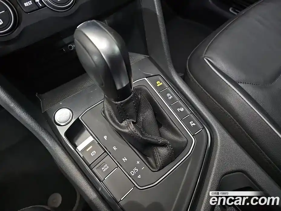 Volkswagen Tiguan 2020 2.0 гидро в Москве № 1918461, фото 9
