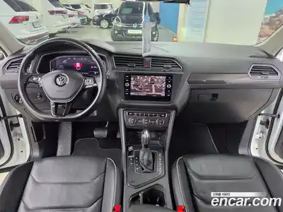 Volkswagen Tiguan 2020 2.0 гидро в Москве № 1918573, миниатюра 7