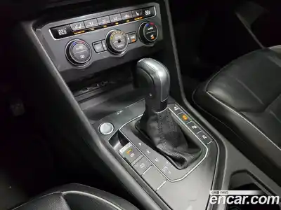 Volkswagen Tiguan 2020 2.0 гидро в Москве № 1918573, миниатюра 9