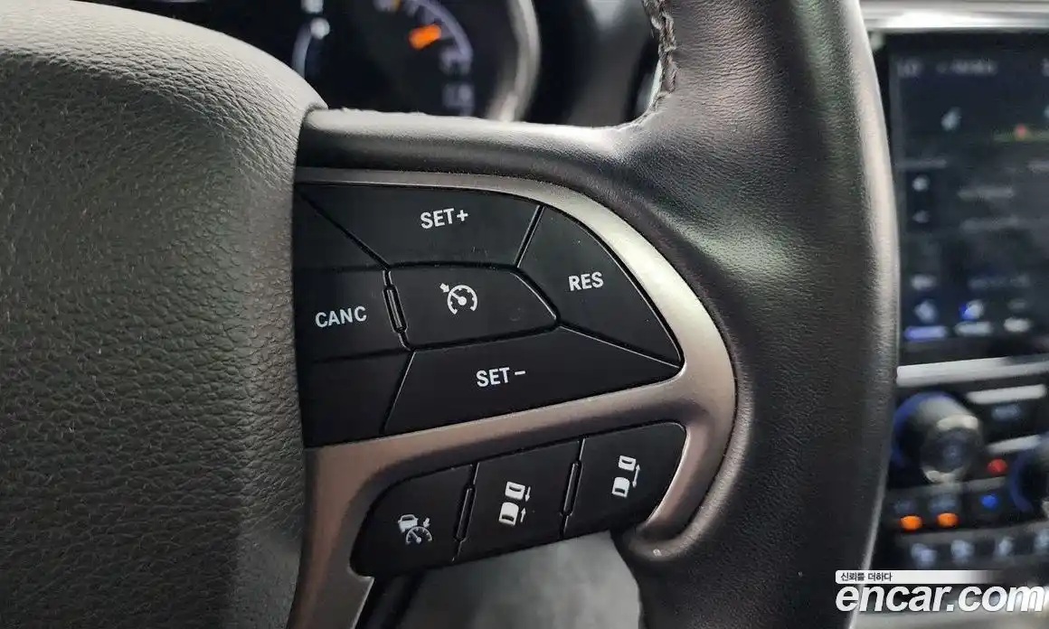 Jeep Cherokee 2019 3.6 гидро в Москве № 1919271, фото 17