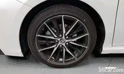 Toyota Camry 2024 2.5 гидро в Москве № 1919514, миниатюра 5