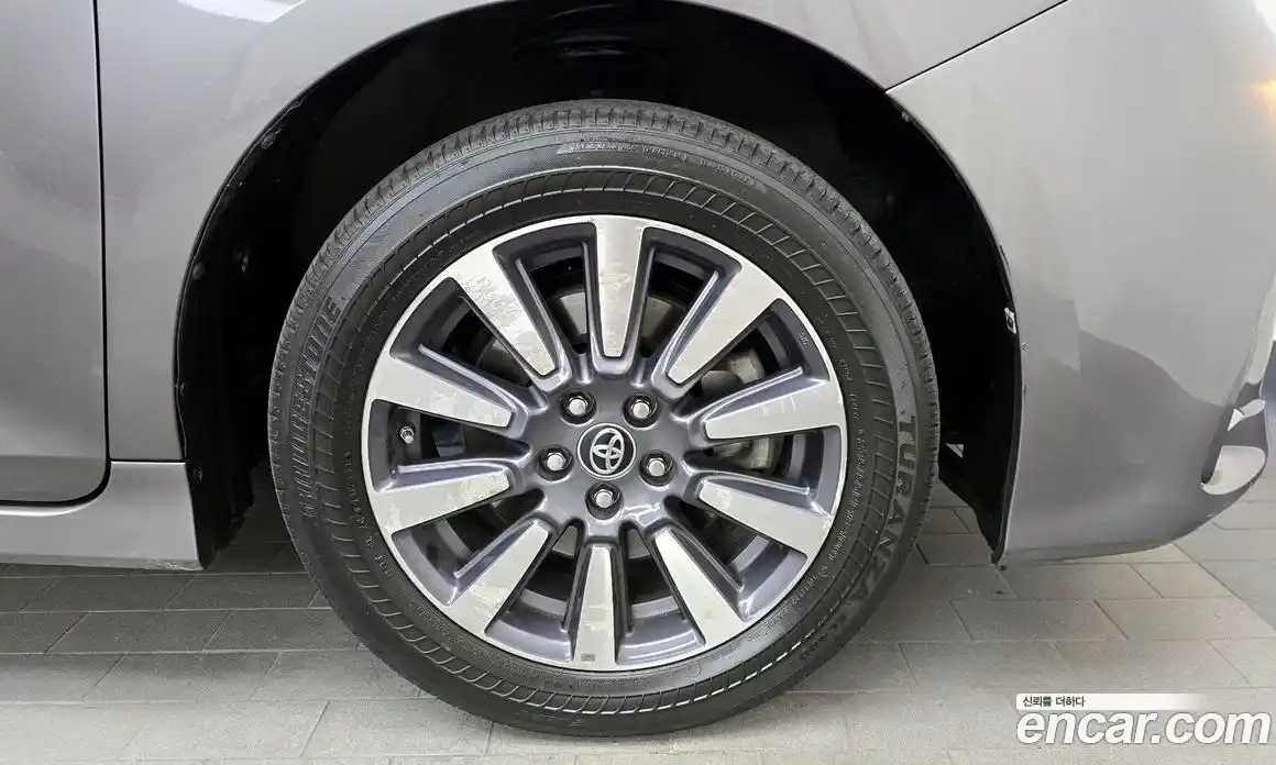 Toyota Sienna 2019 3.5 гидро в Москве № 1919519, фото 7