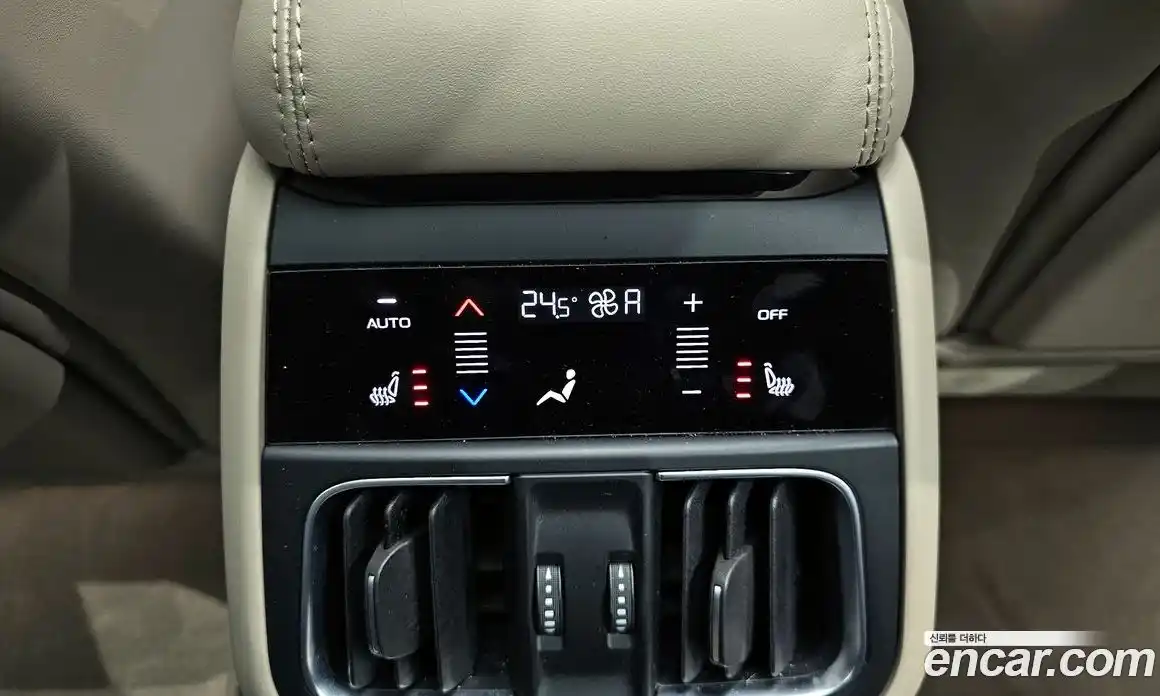 Maserati Grecale 2023 2.0 гидро, фото 19