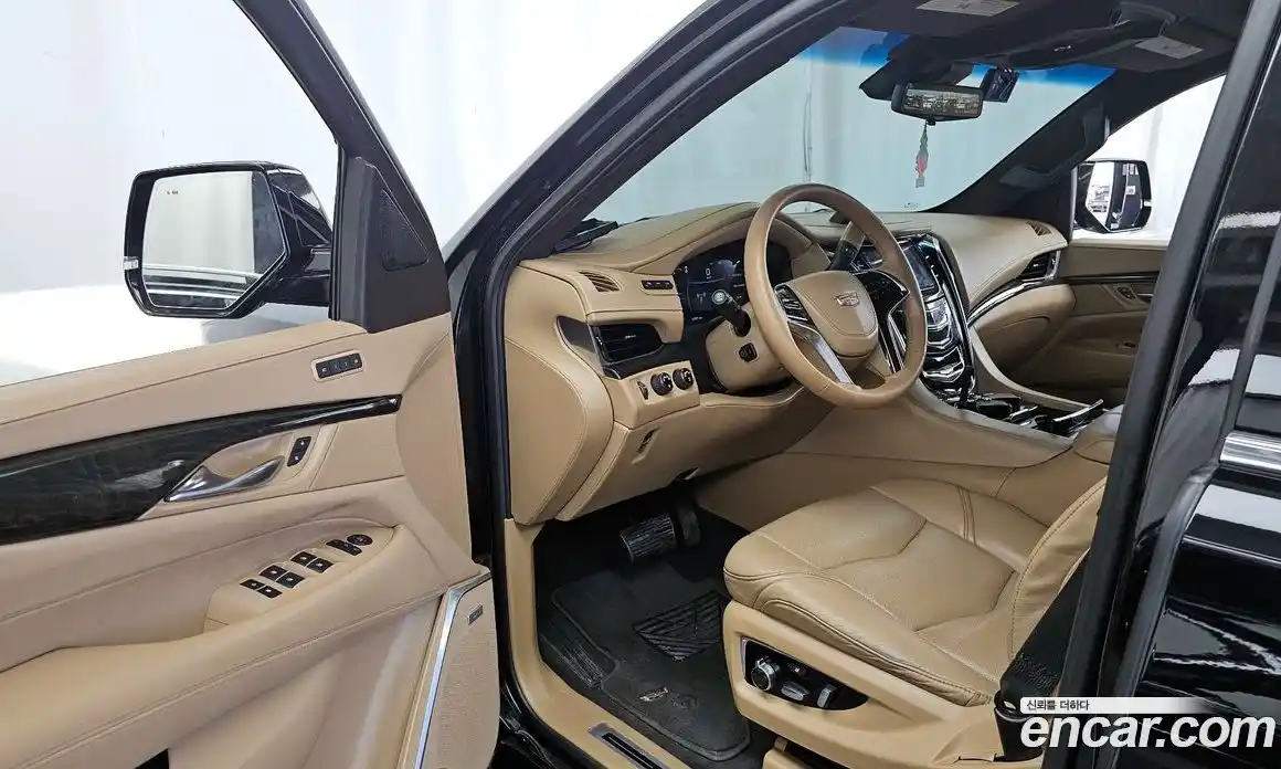Cadillac Escalade 2018 6.2 гидро в Москве № 1921960, фото 13
