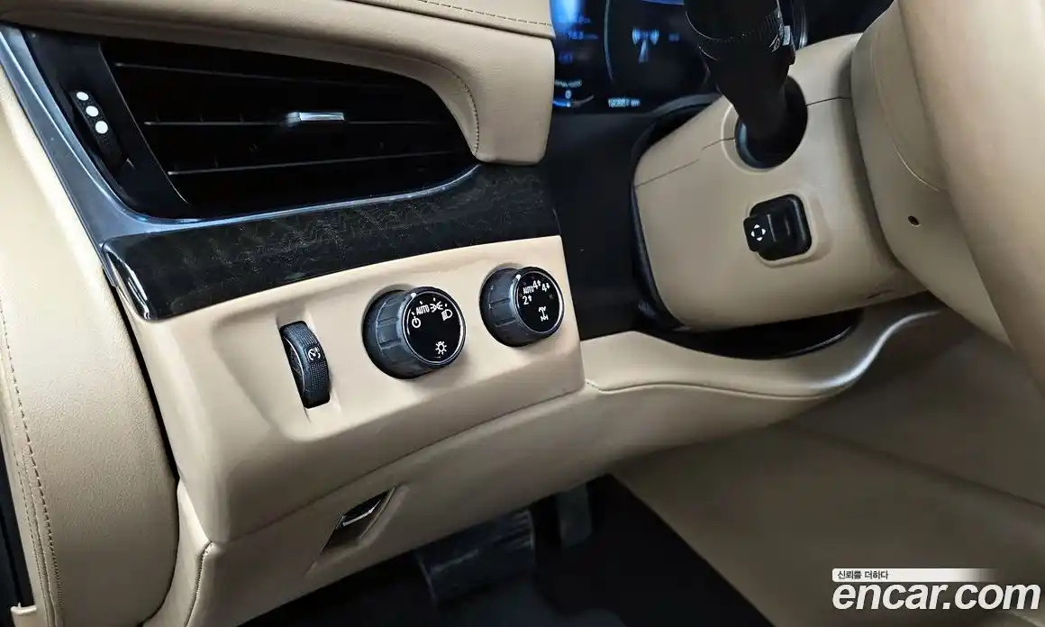 Cadillac Escalade 2018 6.2 гидро в Москве № 1921960, фото 28
