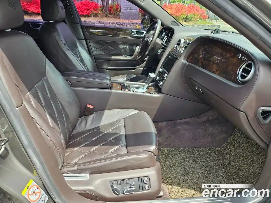 Bentley Flying Spur 2011 6.0 гидро, фото 13