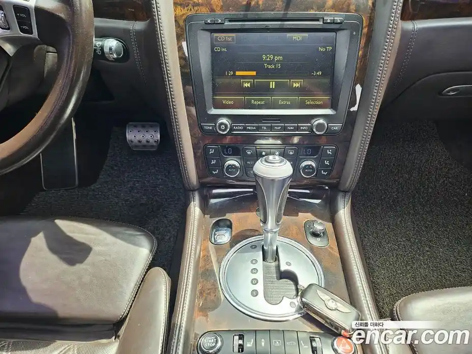 Bentley Flying Spur 2011 6.0 гидро, фото 17
