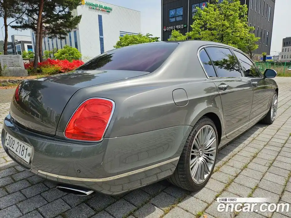 Bentley Flying Spur 2011 6.0 гидро, фото 6
