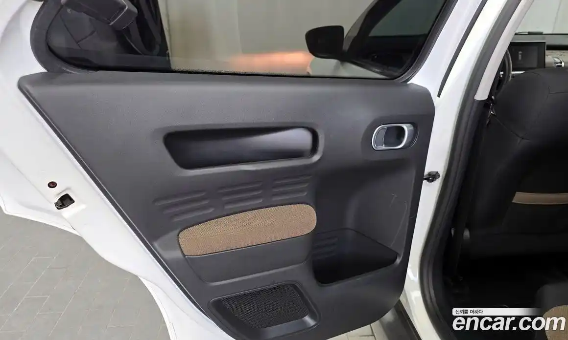 Citroen C4 Cactus 2017 1.6 гидро в Москве № 1922332, фото 15