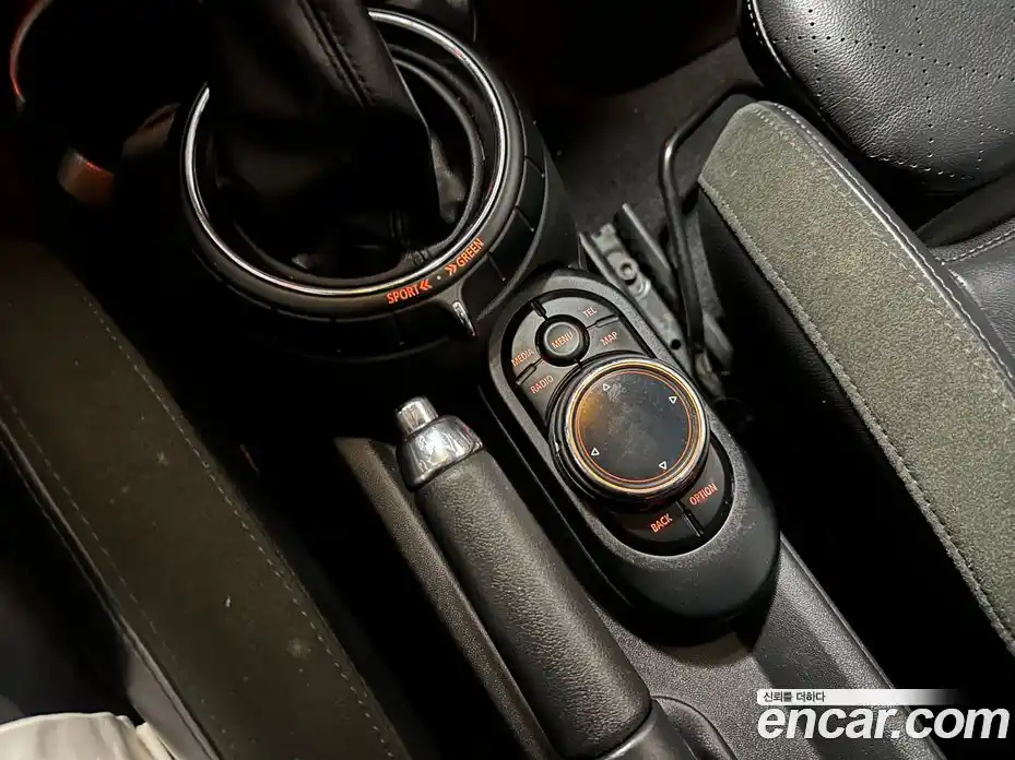 Mini Cooper 2014 2.0 гидро в Москве № 228076, фото 13