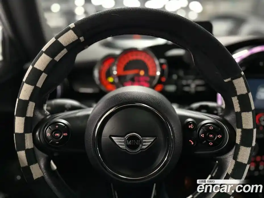 Mini Cooper 2014 2.0 гидро в Москве № 228076, фото 6