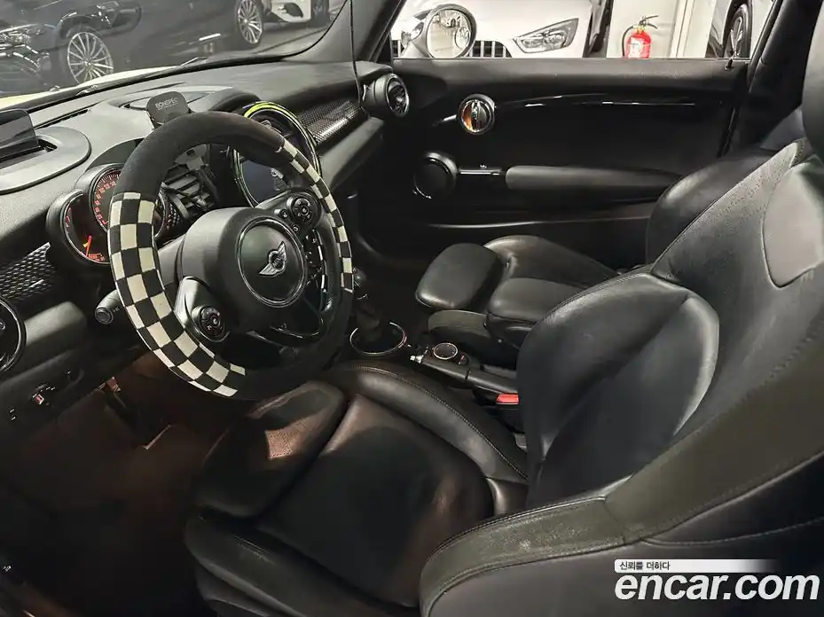 Mini Cooper 2014 2.0 гидро в Москве № 228076, фото 10