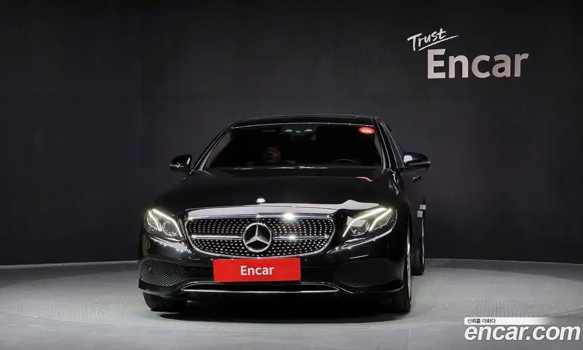 Mercedes-Benz E-Class 2017 1.9 гидро в Москве № 311485, фото 3
