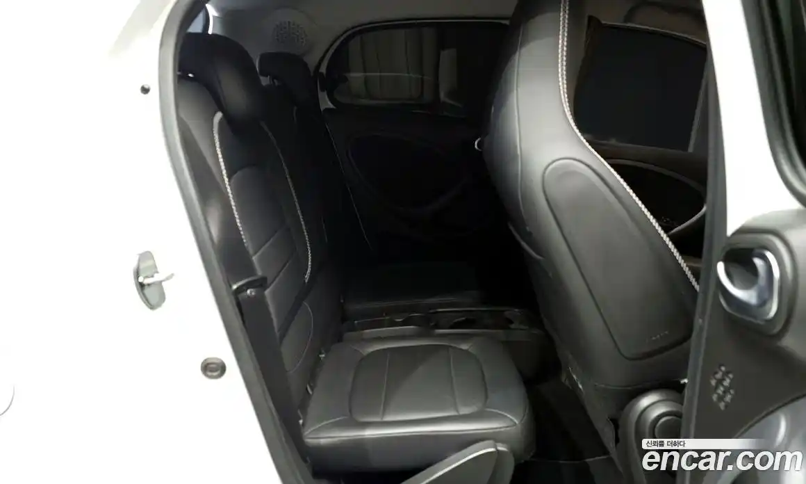 Smart Forfour 2017 0.9 гидро в Москве № 375970, фото 12