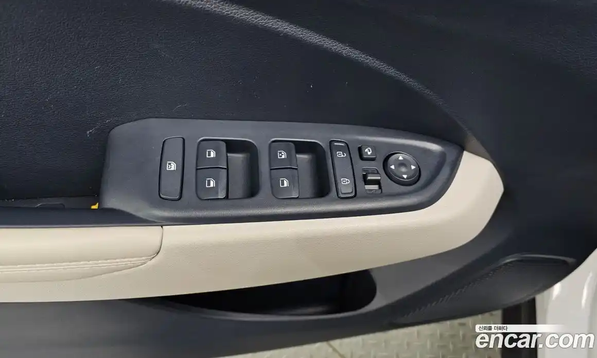 Hyundai Venue 2023 1.6 гидро в Москве, фото 28