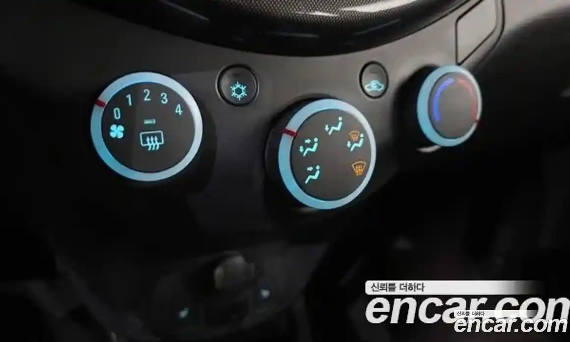 Chevrolet Spark 2014 1.0 гидро в Москве № 935262, фото 13
