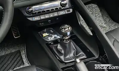 Hyundai Avante 2024 2.0 механика в Москве № 1244544, миниатюра 11