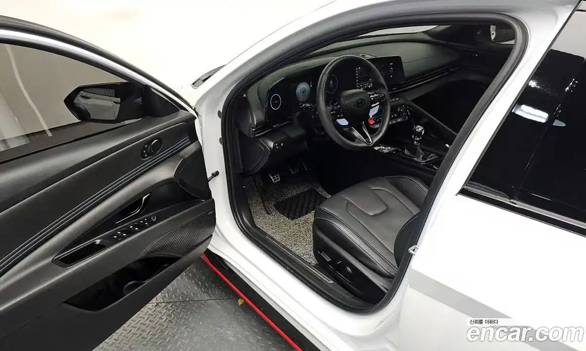 Hyundai Avante 2024 2.0 механика в Москве № 1244544, фото 16