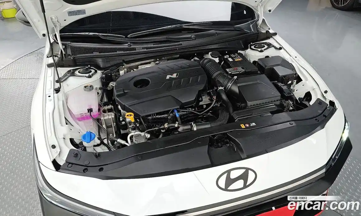 Hyundai Avante 2024 2.0 механика в Москве № 1244544, фото 5