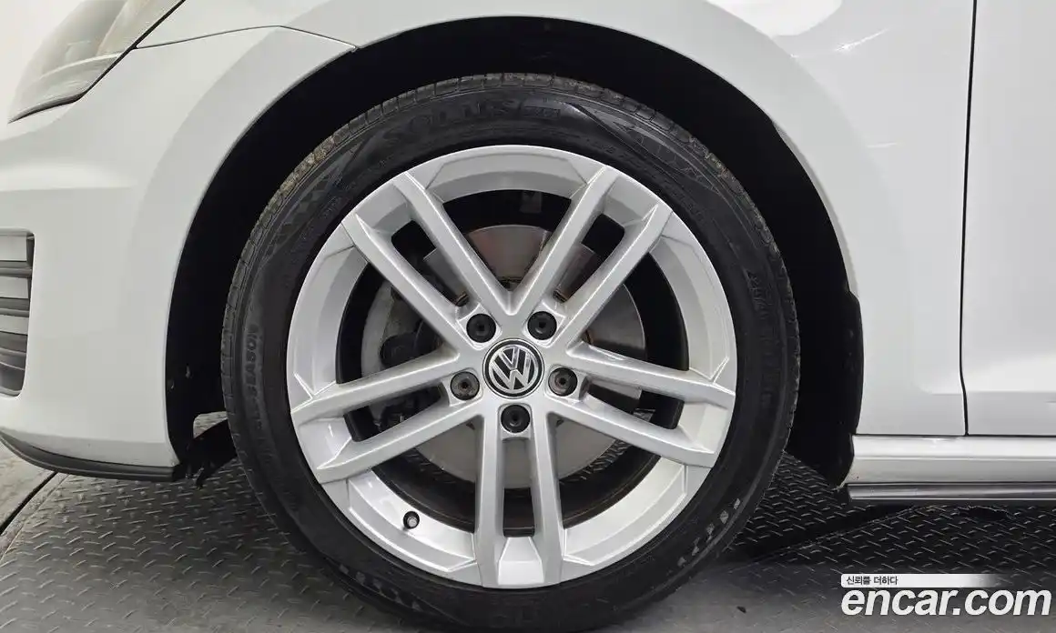Volkswagen Golf 2014 2.0 гидро в Москве № 1281696, фото 5