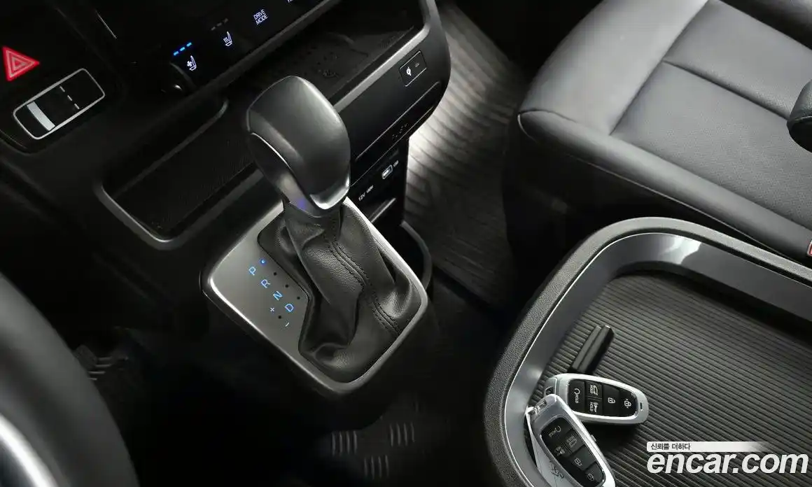 Hyundai Staria 2024 3.5 гидро в Москве № 1416956, фото 11