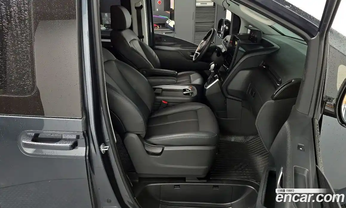 Hyundai Staria 2024 3.5 гидро в Москве № 1416956, фото 16