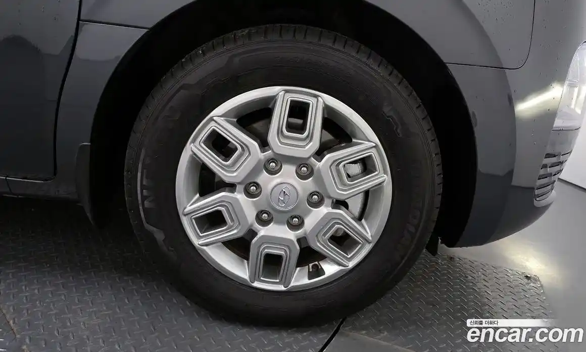 Hyundai Staria 2024 3.5 гидро в Москве № 1416956, фото 6