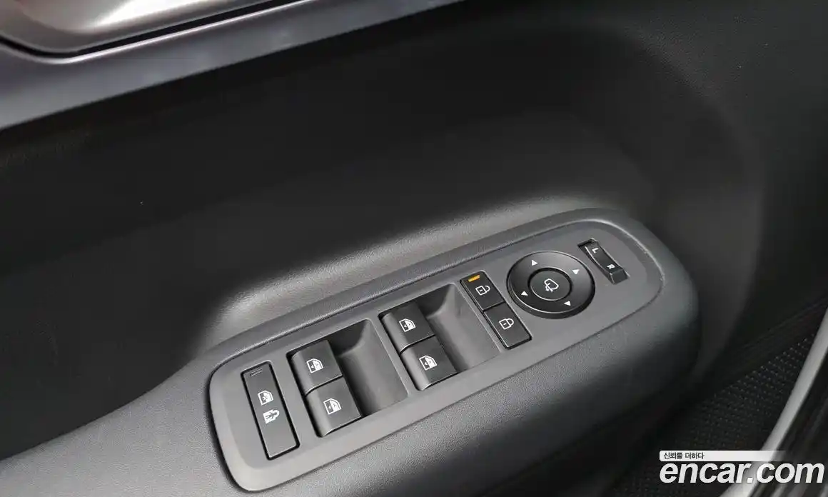 Hyundai Santa Fe 2023 1.6 гидро в Москве № 1417206, фото 24