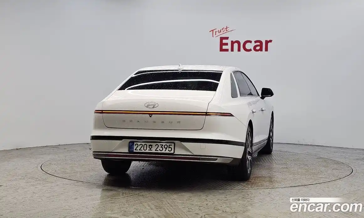Hyundai Grandeur 2023 2.5 гидро в Москве № 1417363, фото 4