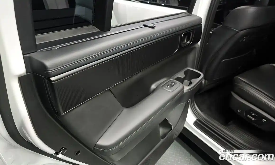 Hyundai Santa Fe 2023 2.5 гидро в Москве № 1417535, фото 27