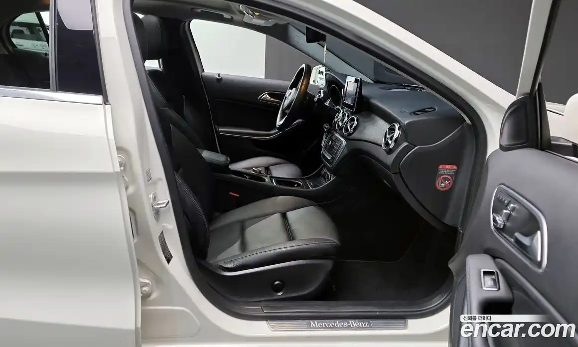 Mercedes-Benz GLA-Class 2017 2.0 гидро в Москве № 1472820, фото 12